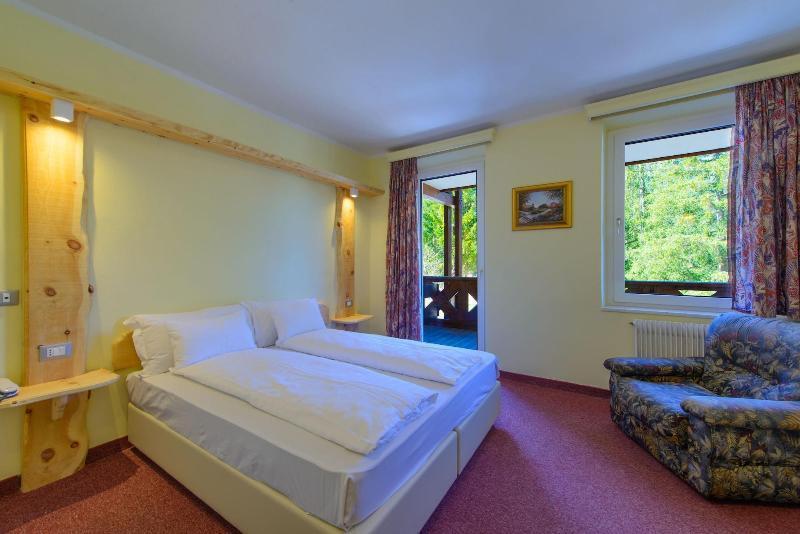 Park Hotel Faloria Canazei Exteriör bild